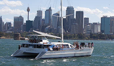 sydney boat hire - Aussie Magic